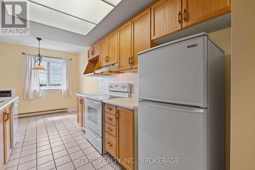 402 - 649 Davis Drive, Kingston (East Gardiners Rd), ON - Indoor Photo Showing Kitchen