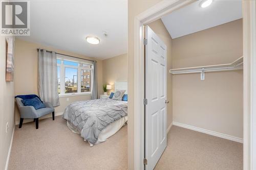 180 Bunker Avenue Unit# 425, St Clair, ON - Indoor Photo Showing Bedroom