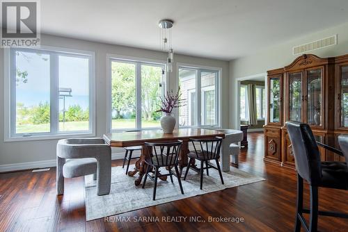 3394 Schram Drive W, Plympton-Wyoming (Plympton Wyoming), ON - Indoor Photo Showing Dining Room