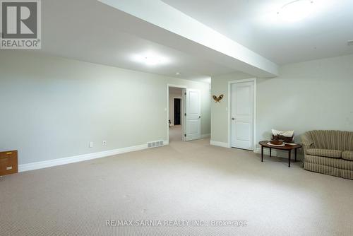 3394 Schram Drive W, Plympton-Wyoming (Plympton Wyoming), ON - Indoor Photo Showing Other Room