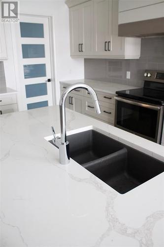 480 Huron Street, Plympton-Wyoming, ON - Indoor Photo Showing Kitchen With Double Sink