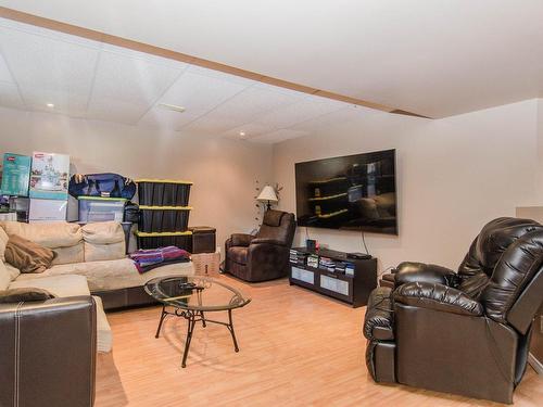 Salle familiale - 12 Rue De Charente, Gatineau (Gatineau), QC - Indoor Photo Showing Living Room