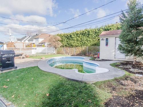 Cour - 12 Rue De Charente, Gatineau (Gatineau), QC - Outdoor With In Ground Pool