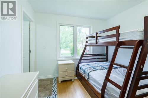 506 Zone Street, Plympton-Wyoming, ON - Indoor Photo Showing Bedroom