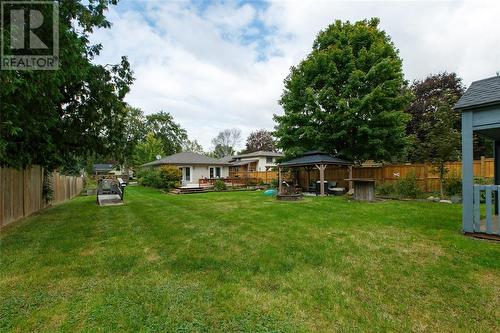 506 Zone Street, Plympton-Wyoming, ON - Outdoor With Deck Patio Veranda With Backyard