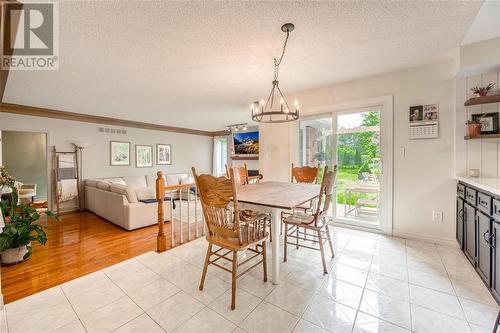 1603 Holden Drive, Sarnia, ON - Indoor Photo Showing Dining Room