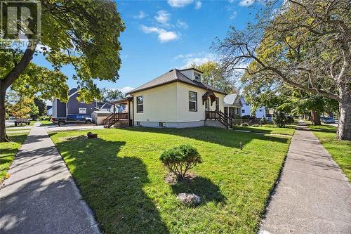 199 Cobden Street, Sarnia, ON - Outdoor