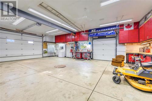 6730 O'Banwell Street, Plympton-Wyoming, ON - Indoor Photo Showing Garage