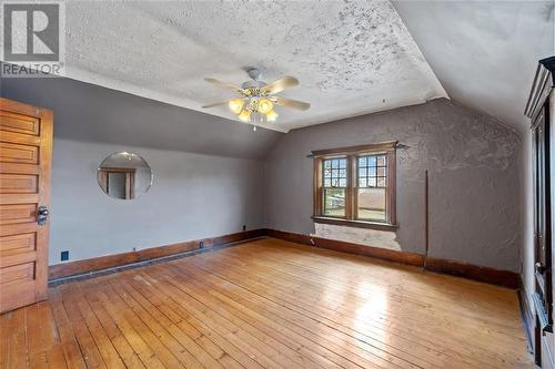 141 Wellington Street, Sarnia, ON - Indoor Photo Showing Other Room