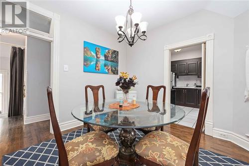 326 College Avenue North, Sarnia, ON - Indoor Photo Showing Dining Room