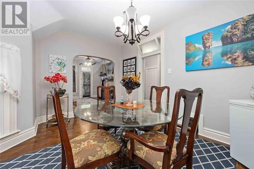 326 College Avenue North, Sarnia, ON - Indoor Photo Showing Dining Room