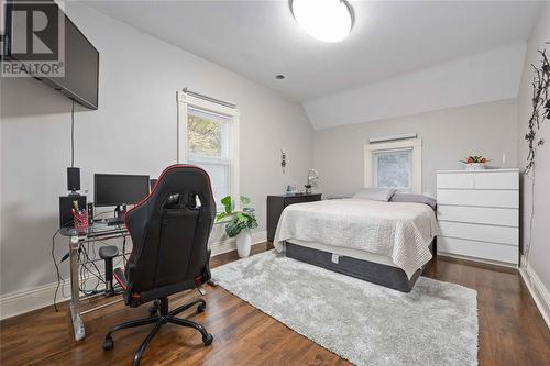 326 College Avenue North, Sarnia, ON - Indoor Photo Showing Bedroom