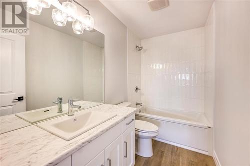 3524 Paul Crescent, Plympton-Wyoming, ON - Indoor Photo Showing Bathroom