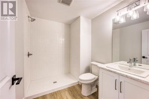 3524 Paul Crescent, Plympton-Wyoming, ON - Indoor Photo Showing Bathroom