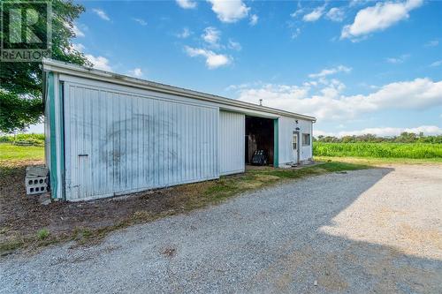 3368 London Line, Plympton-Wyoming, ON - Outdoor