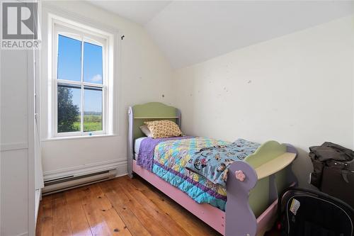 3368 London Line, Plympton-Wyoming, ON - Indoor Photo Showing Bedroom