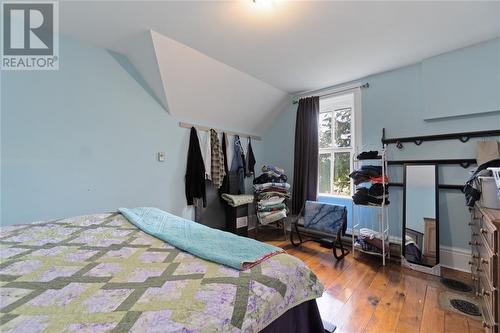 3368 London Line, Plympton-Wyoming, ON - Indoor Photo Showing Bedroom