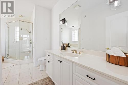 1496 Blackwell Road, Sarnia, ON - Indoor Photo Showing Bathroom