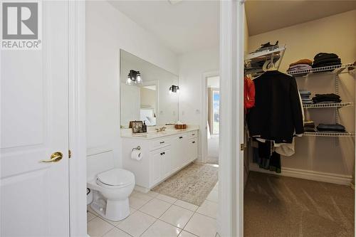 1496 Blackwell Road, Sarnia, ON - Indoor Photo Showing Bathroom