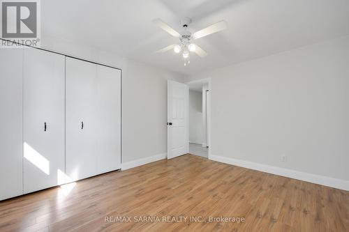 4049 Charlie Street, Petrolia, ON - Indoor Photo Showing Other Room