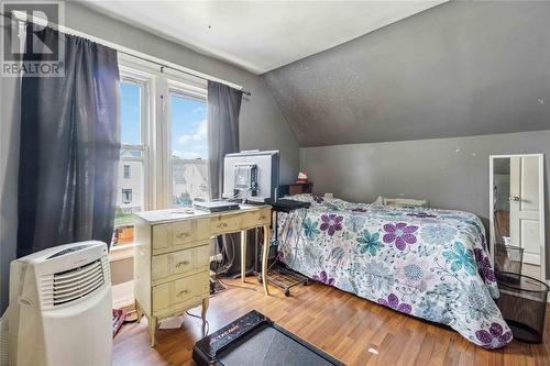 140 St Vincent Street, Sarnia, ON - Indoor Photo Showing Bedroom