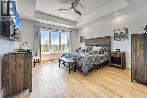 3765 Queen Street, Plympton-Wyoming, ON - Indoor Photo Showing Bedroom