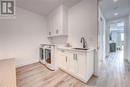 3765 Queen Street, Plympton-Wyoming, ON - Indoor Photo Showing Laundry Room