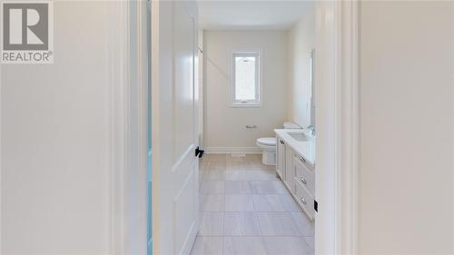 485 Julianna Court, Plympton-Wyoming, ON - Indoor Photo Showing Bathroom