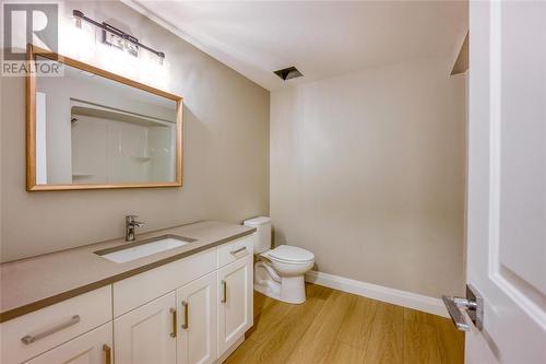 435 Queen Street Unit# 26, St Clair, ON - Indoor Photo Showing Bathroom