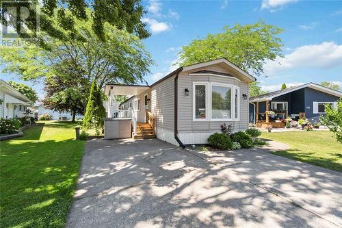 1940 London Line Unit# 129, Sarnia, ON - Outdoor