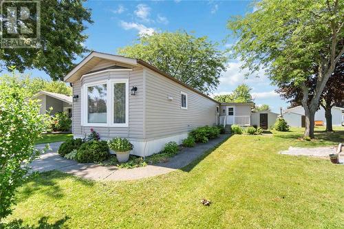 1940 London Line Unit# 129, Sarnia, ON - Outdoor