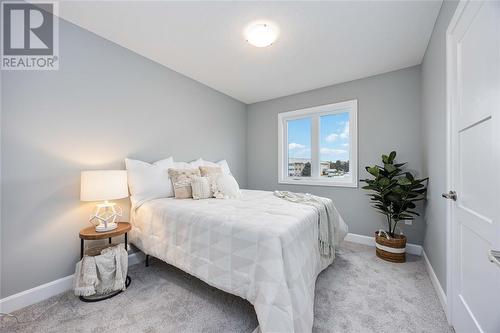 653 Ketter Way, Plympton-Wyoming, ON - Indoor Photo Showing Bedroom