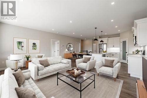 481 Kip Lane, Plympton-Wyoming, ON - Indoor Photo Showing Living Room