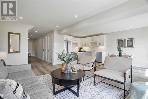 483 Huron Street, Plympton-Wyoming, ON - Indoor Photo Showing Living Room