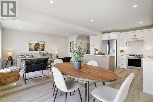 483 Huron Street, Plympton-Wyoming, ON - Indoor Photo Showing Dining Room