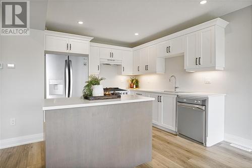 483 Huron Street, Plympton-Wyoming, ON - Indoor Photo Showing Kitchen