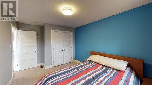 481 Huron Street, Plympton-Wyoming, ON - Indoor Photo Showing Bedroom