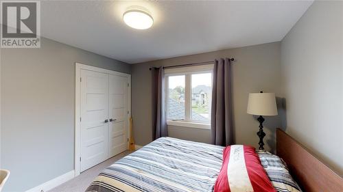 481 Huron Street, Plympton-Wyoming, ON - Indoor Photo Showing Bedroom