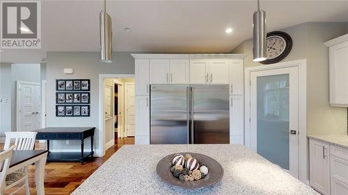 481 Huron Street, Plympton-Wyoming, ON - Indoor Photo Showing Kitchen