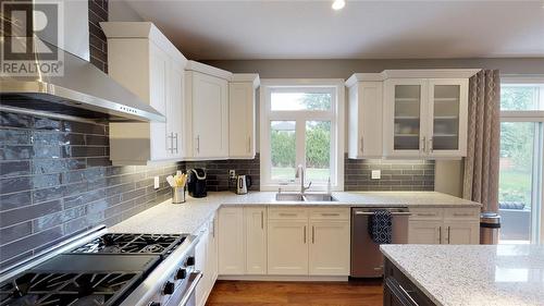 481 Huron Street, Plympton-Wyoming, ON - Indoor Photo Showing Kitchen With Double Sink