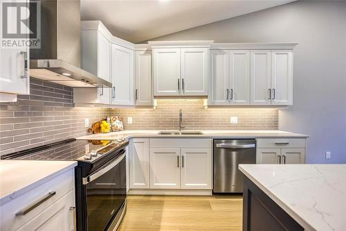 435 Queen Street Unit# 21, St Clair, ON - Indoor Photo Showing Kitchen With Double Sink With Upgraded Kitchen