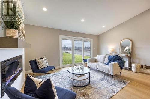 435 Queen Street Unit# 21, St Clair, ON - Indoor Photo Showing Living Room With Fireplace