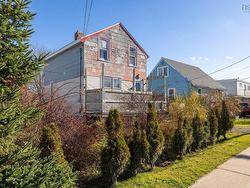 482 Herring Cove Road  Halifax, NS B3R 1W7