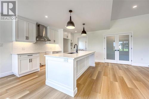 3595 Paul Crescent, Plympton-Wyoming, ON - Indoor Photo Showing Kitchen With Upgraded Kitchen