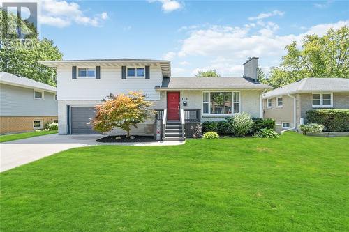 895 Kemsley Drive, Sarnia, ON - Outdoor With Facade