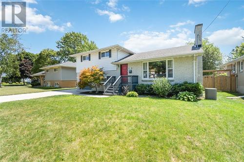 895 Kemsley Drive, Sarnia, ON - Outdoor