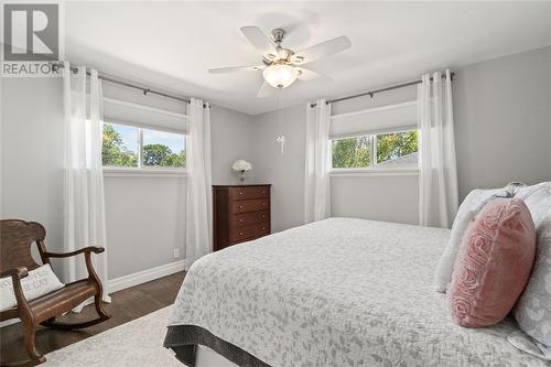 895 Kemsley Drive, Sarnia, ON - Indoor Photo Showing Bedroom