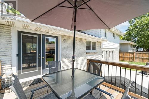 895 Kemsley Drive, Sarnia, ON - Outdoor With Deck Patio Veranda With Exterior