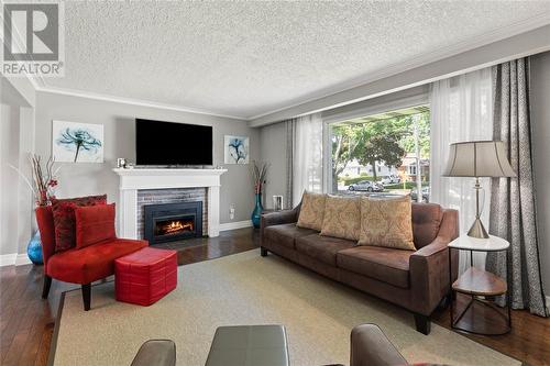 895 Kemsley Drive, Sarnia, ON - Indoor Photo Showing Living Room With Fireplace