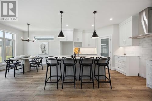 237 Nicholas Street, Sarnia, ON - Indoor Photo Showing Kitchen With Upgraded Kitchen